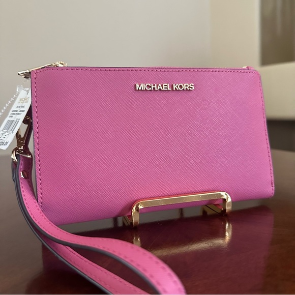 New Michael kors wallet / wristlet - Picture 1 of 10